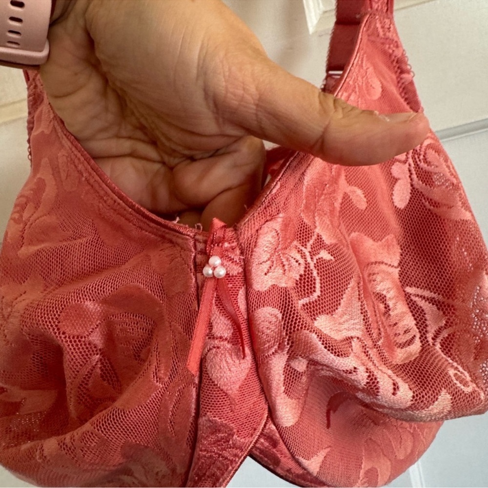 Wacoal rose‎ pink Awareness bra size 38D - Picture 2 of 5